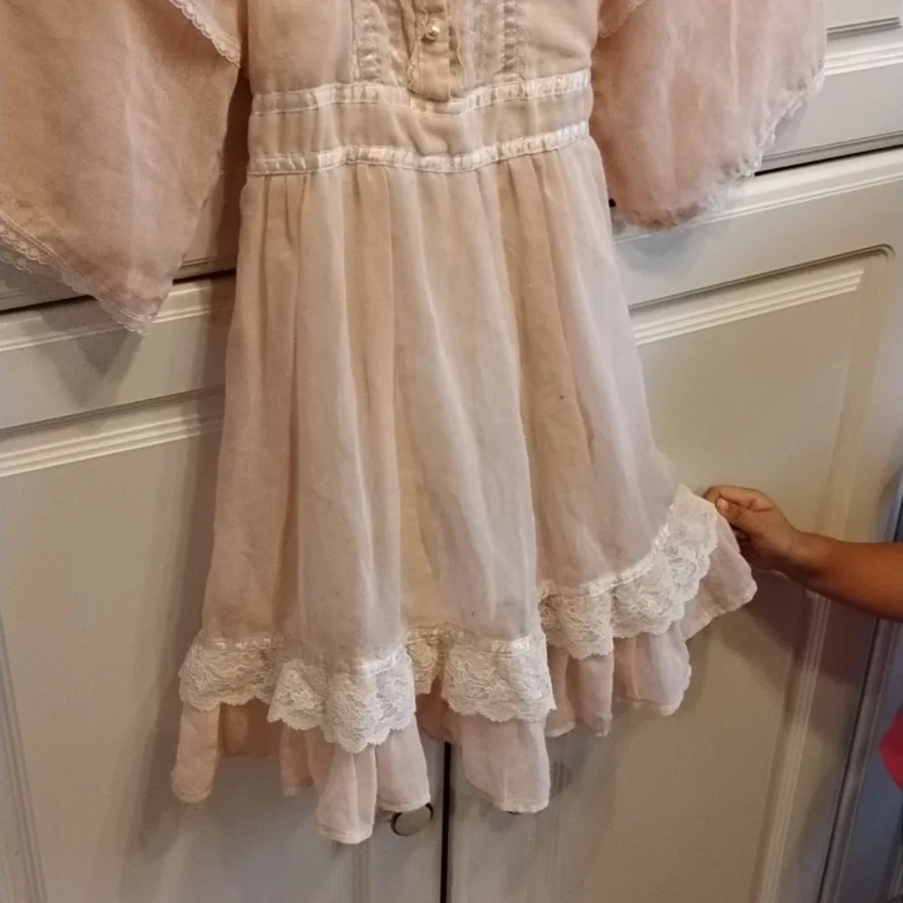 Vintage Gunne Sax 1970s Girls Peach Lace Trim Dress